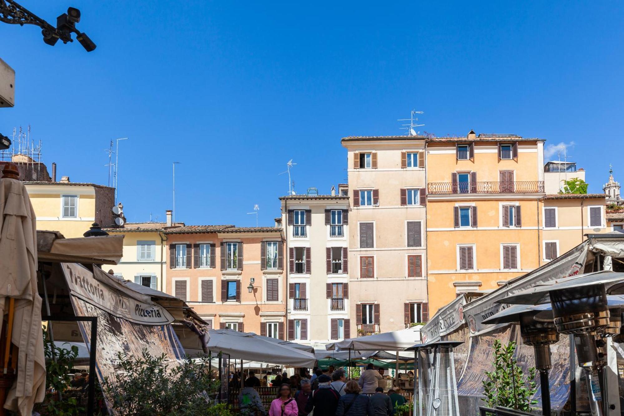 Campo Dei Fiori Holiday Home Рим Екстер'єр фото